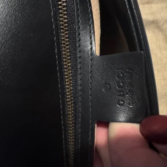 Gorgeous Gucci Handbag - Picture 4 of 4